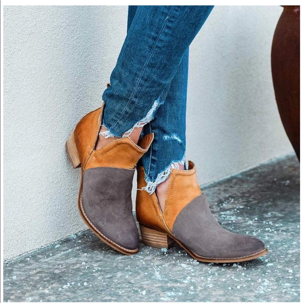 Cute Two Toned Vegan 🌱 Leather Booties ❤️